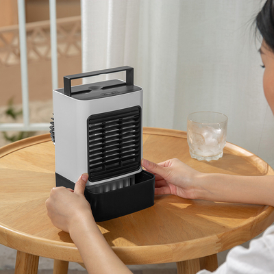 De Lucht Koelere Ventilator Handig Draagbaar Mini Desk Fan van de batterijcapaciteit 2000mAh