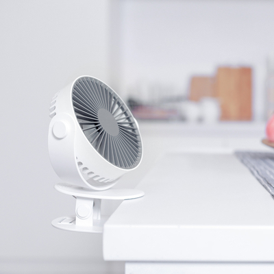 2000 mAh batterij draagbare USB-ventilator BLDC 360 graden tafelclipventilator