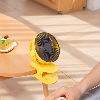 Miniatuurautowandelwagen Twee - verzend Ventilator 8 van de de Klemventilator van de Duim1200mah Lijst het Huisbureau